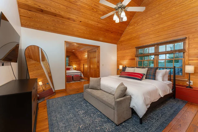 Bedroom image 1