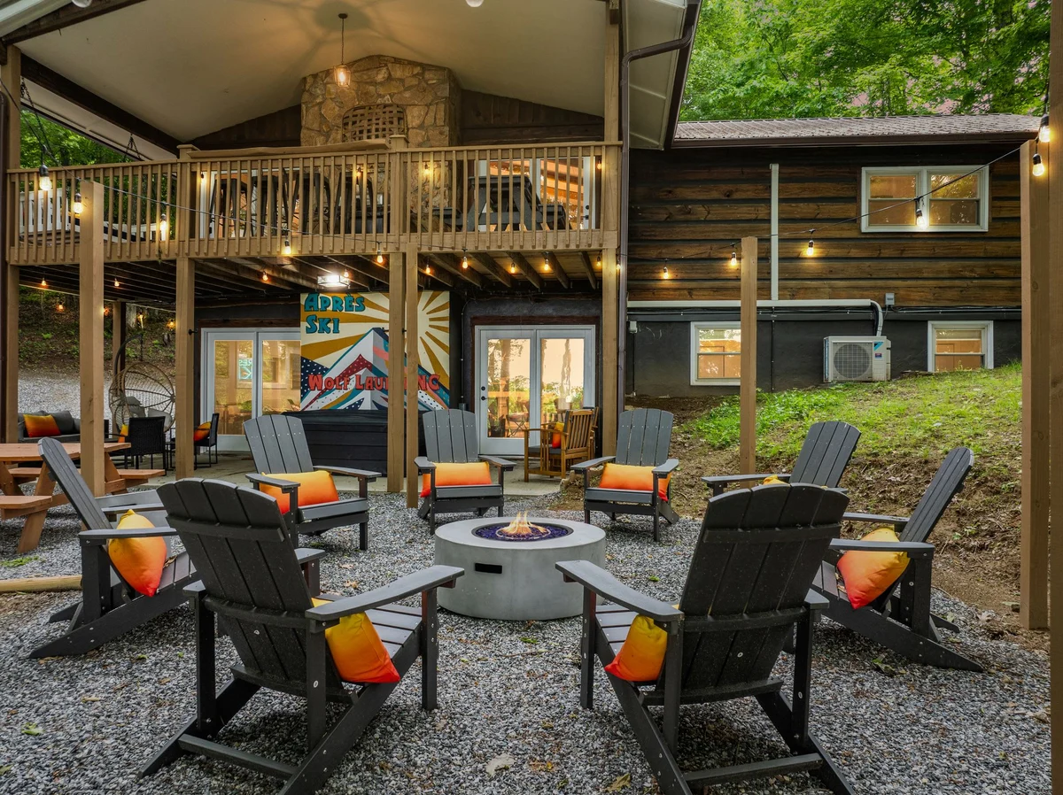 Home in Weaverville property photo 2