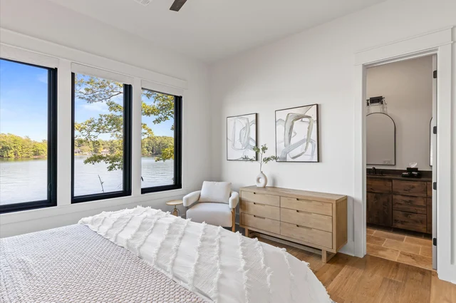 Bedroom image 1