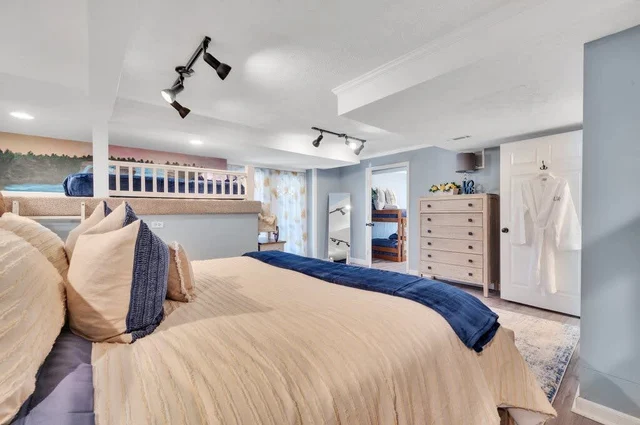 Bedroom image 1