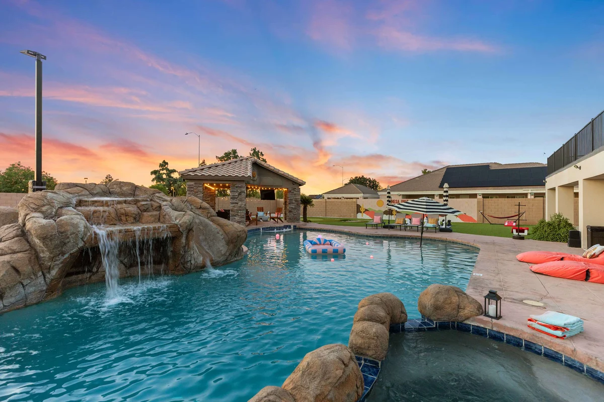 Luxury Retreat - Pool, BBQ, Theater and Games property photo 3