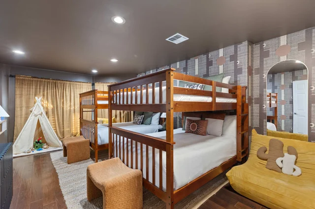 Bedroom image 1