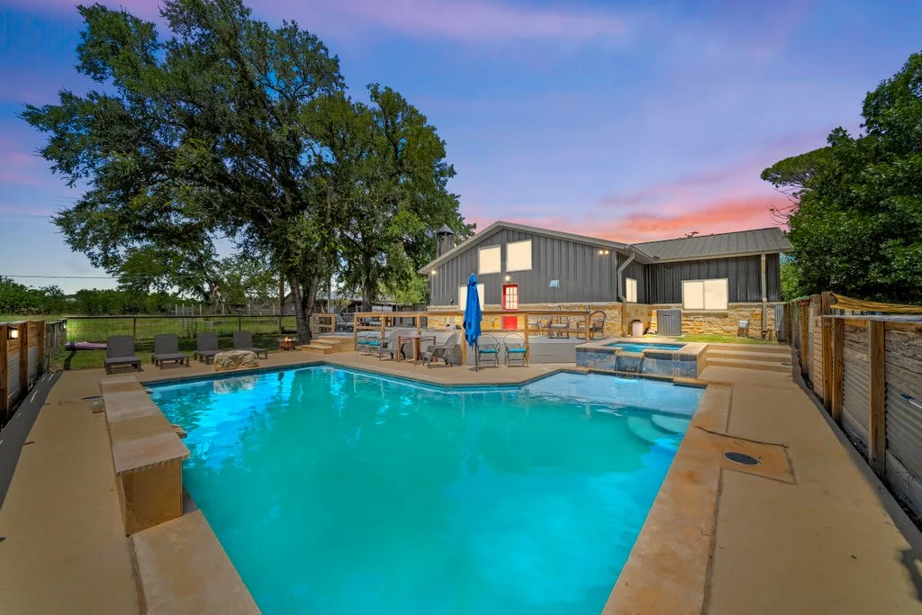 Home in Fredericksburg property photo 2
