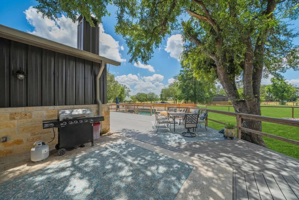 2 Home Getaway-Pool-Hot Tub-Pickleball Court property photo 4