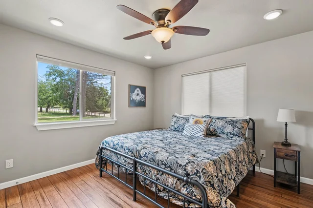 Bedroom image 1