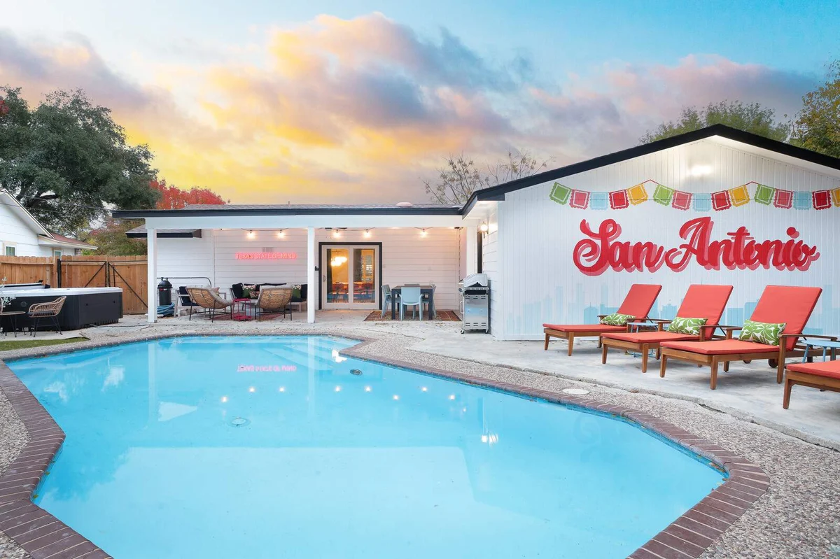 Home in San Antonio property photo 2