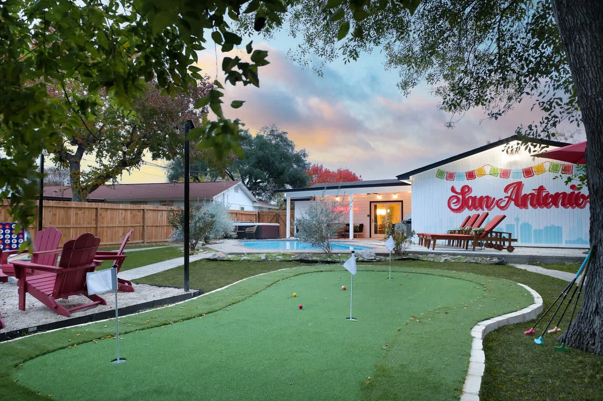 Home in San Antonio property photo 3