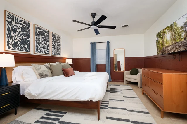 Bedroom image 1
