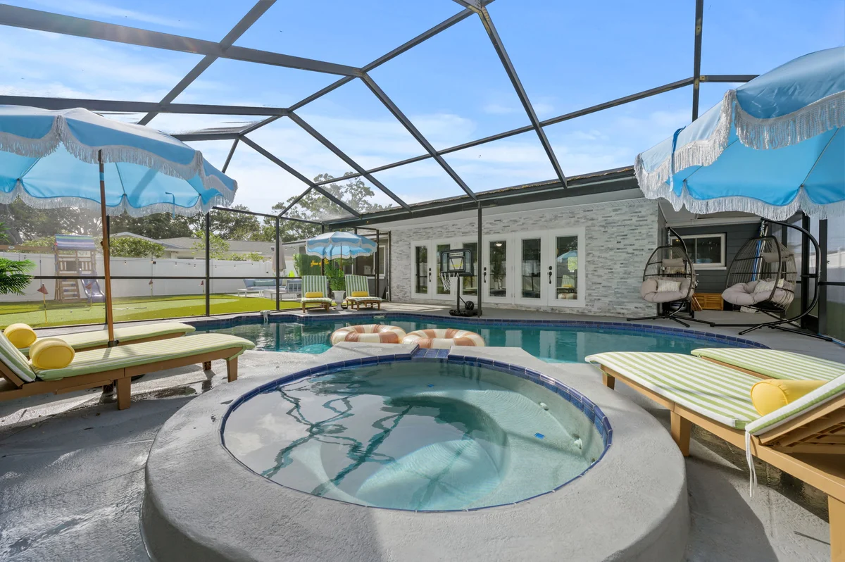 Home in Seminole property photo 3
