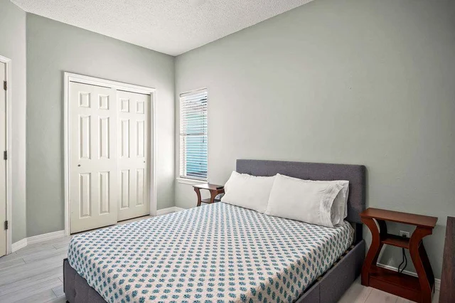 Bedroom image 1