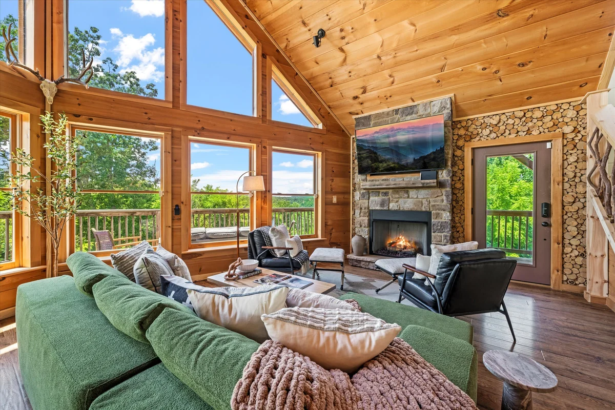 Home in Gatlinburg property photo 2