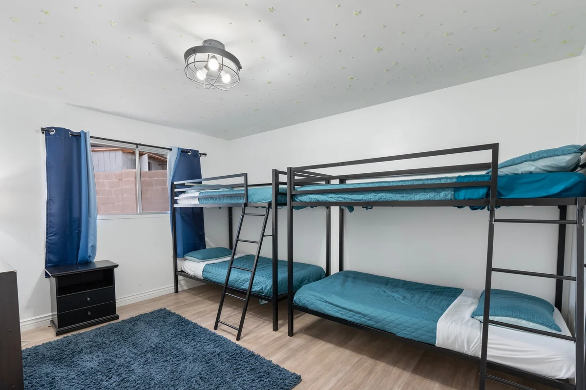 Bedroom image 1