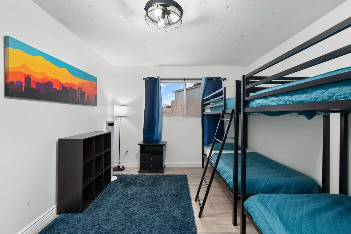 Bedroom image 1