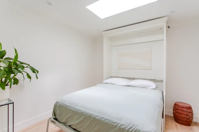 Bedroom image 1
