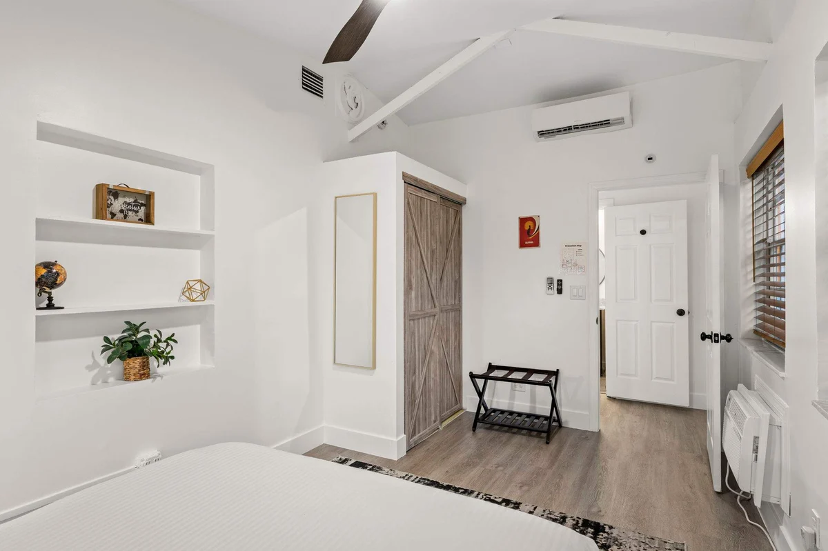 Bedroom image 1