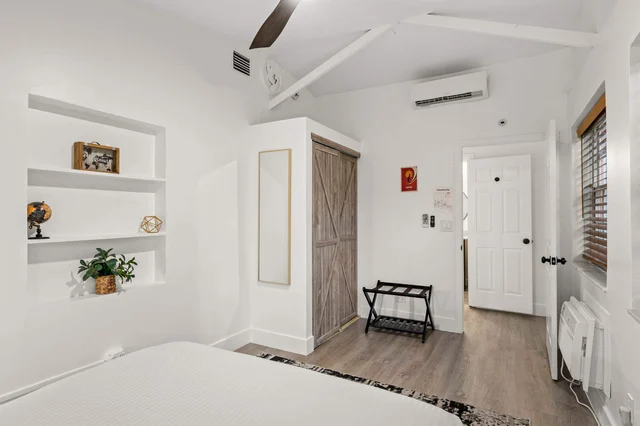 Bedroom image 1