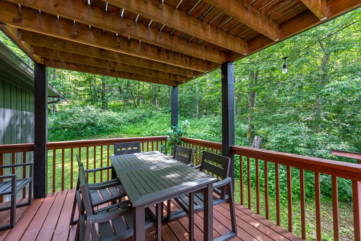 Home in Weaverville property photo 2