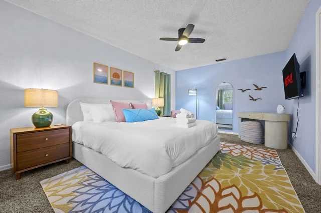 Bedroom image 1