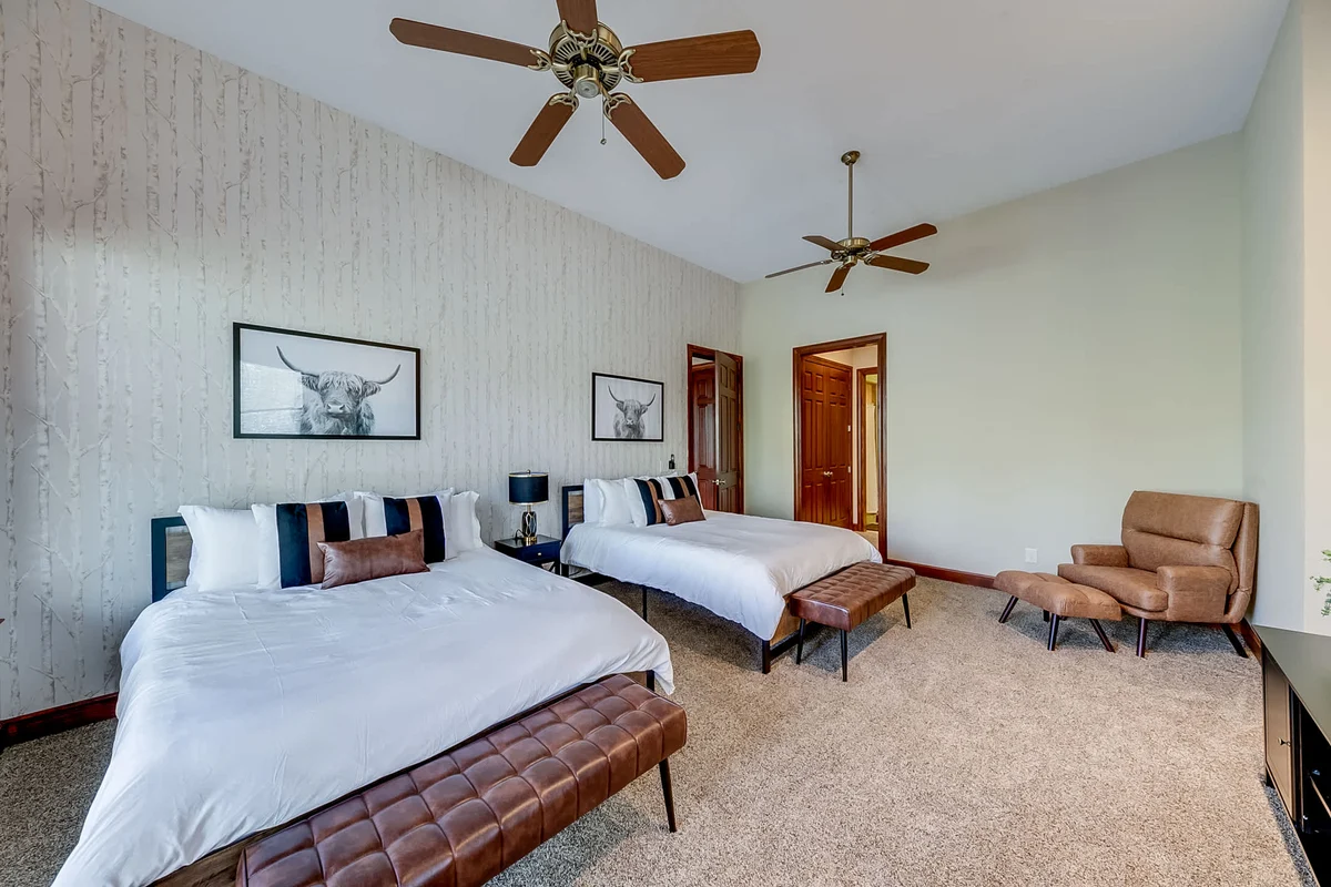 Bedroom image 1