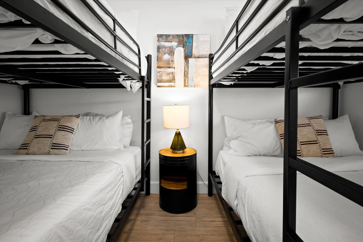 Bedroom image 1