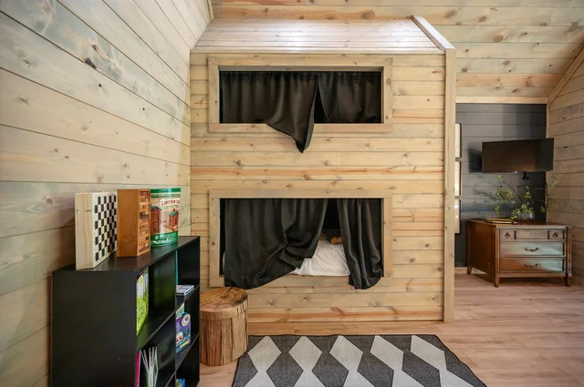 Bedroom image 1