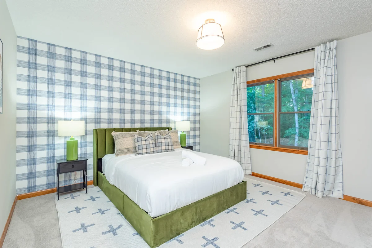 Bedroom image 1