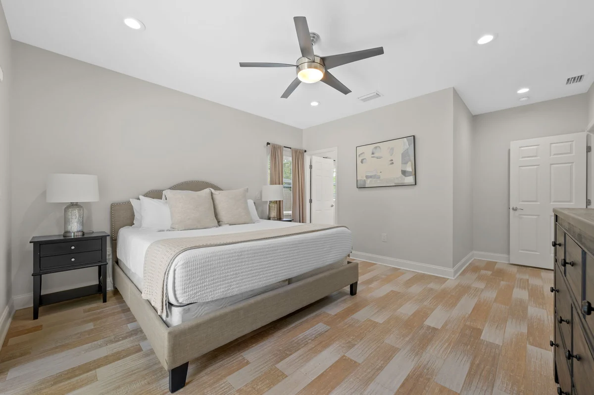 Bedroom image 1