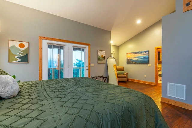 Bedroom image 1