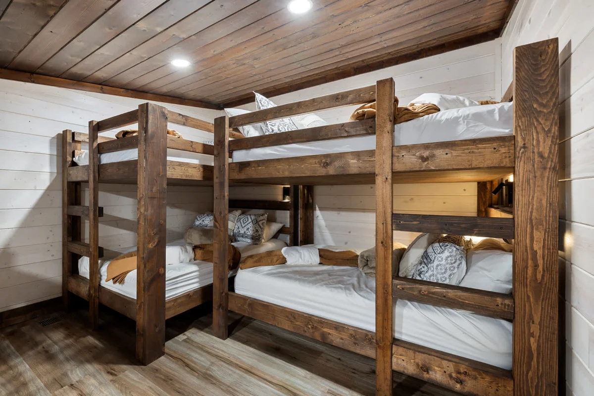 Bedroom image 1