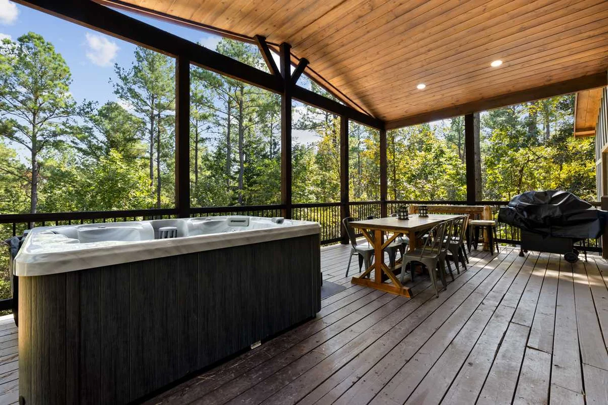 Home in Broken Bow property photo 3