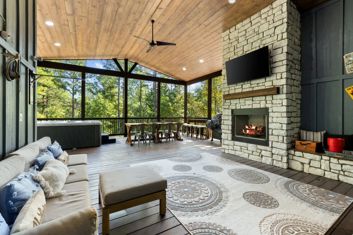 Home in Broken Bow property photo 4
