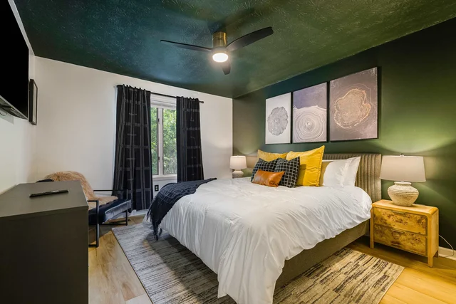 Bedroom image 1