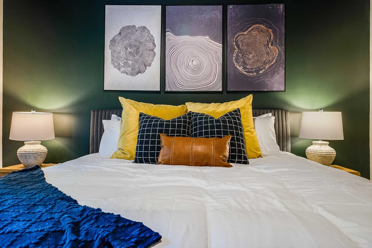 Bedroom image 1