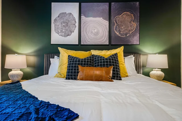 Bedroom image 1