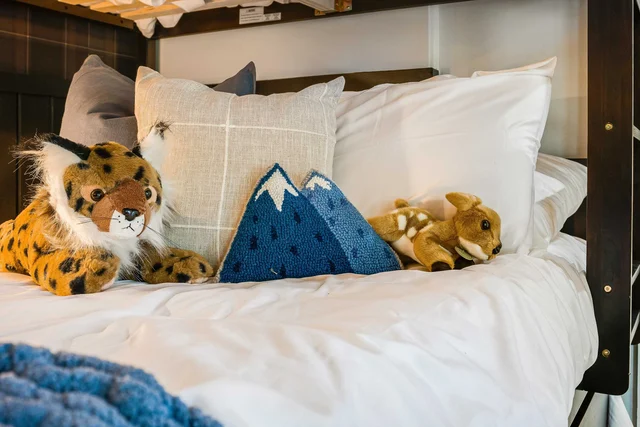 Bedroom image 1