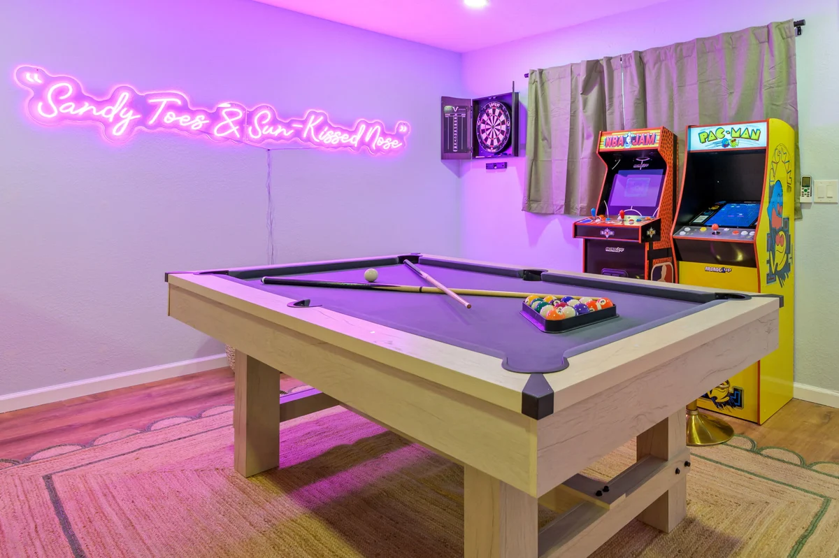 Basketball, Pickleball, Pool, Movie & Game Room property photo 3