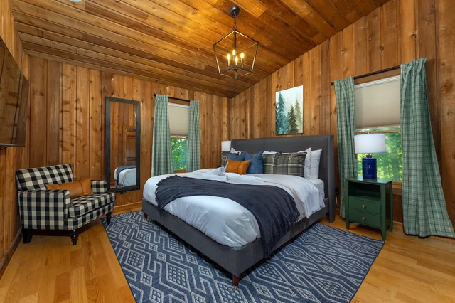 Bedroom image 1