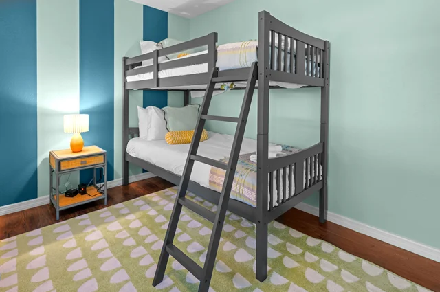 Bedroom image 1