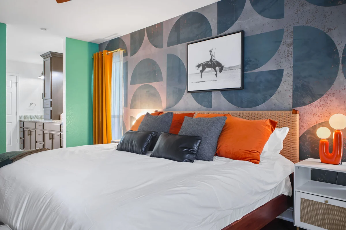 Bedroom image 1