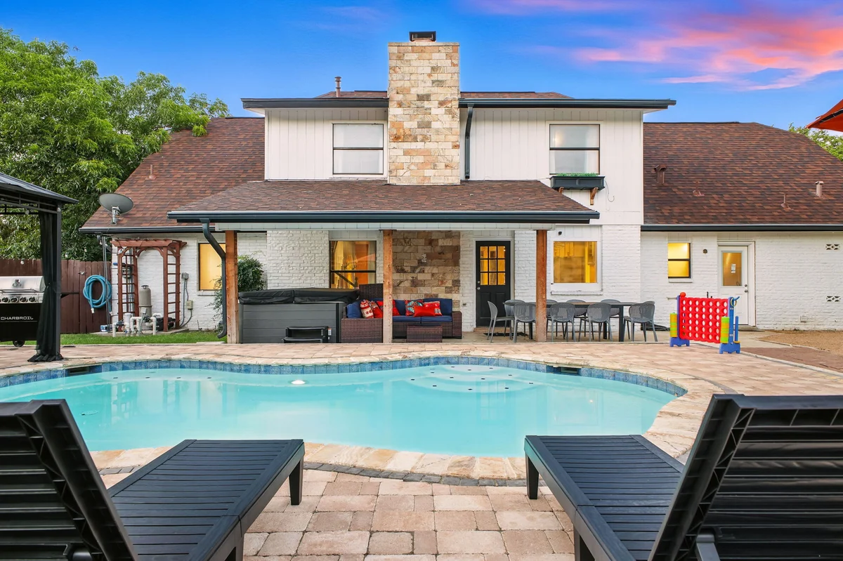 Home in San Antonio property photo 5