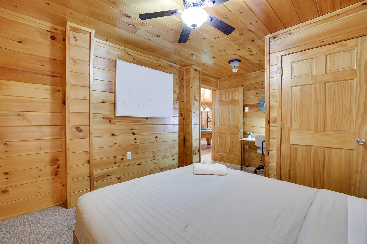 Bedroom image 1