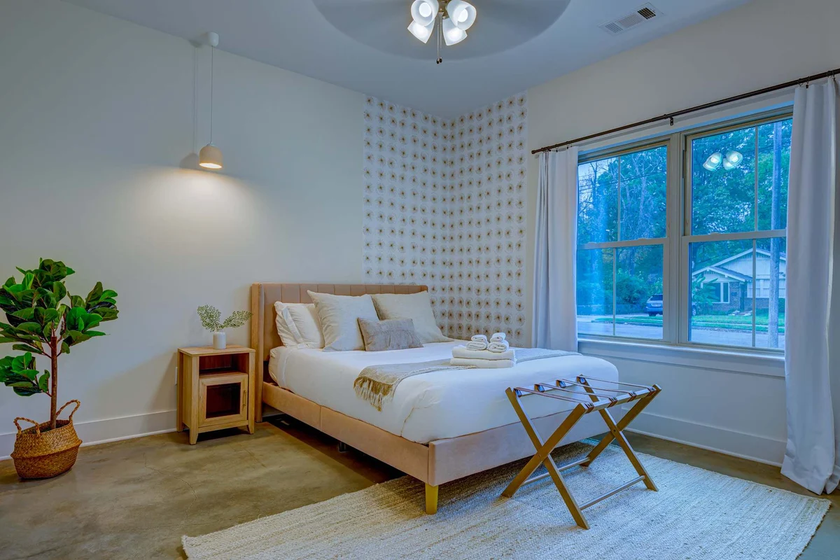 Bedroom image 1