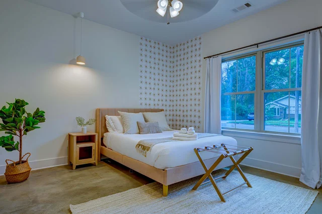 Bedroom image 1
