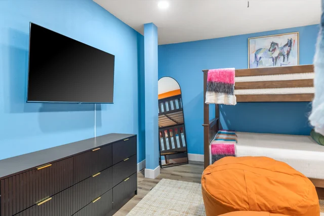 Bedroom image 1
