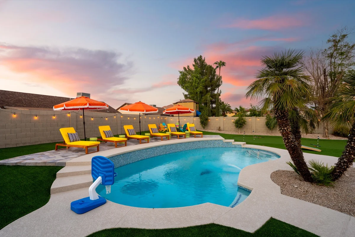 Home in Peoria property photo 2