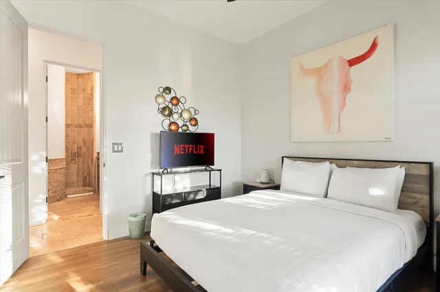Bedroom image 1