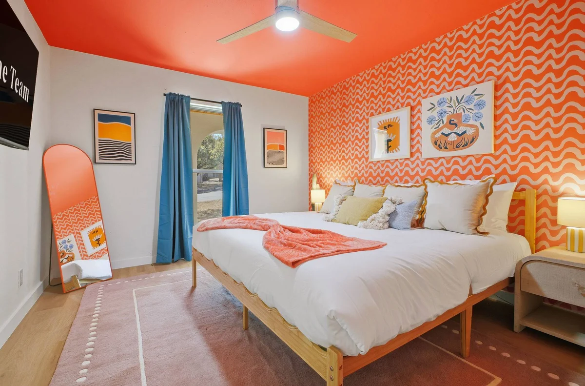 Bedroom image 1
