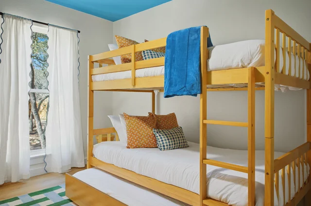 Bedroom image 1