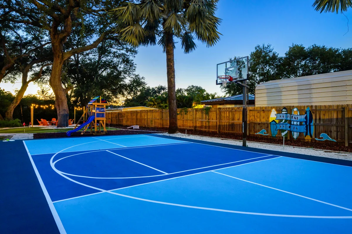 Home in Largo property photo 2