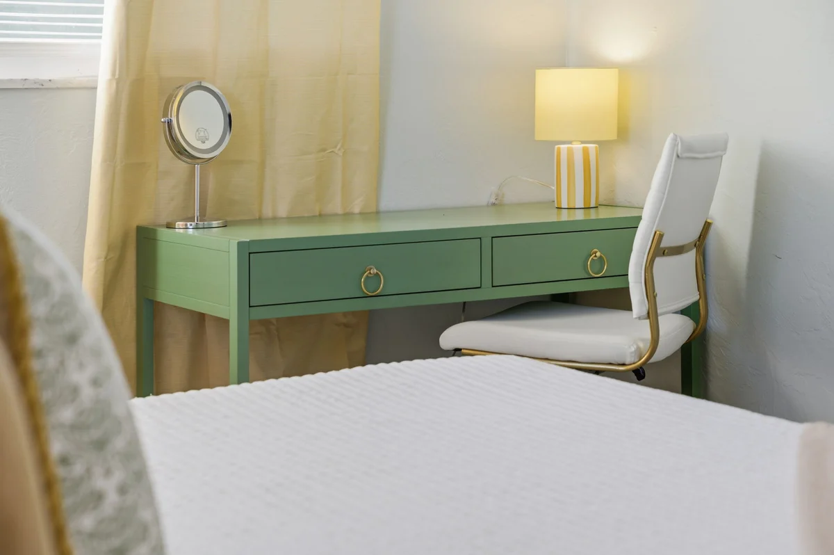 Bedroom image 1